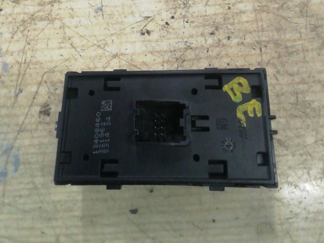 bontott OPEL ASTRA K Ablakemelő Kapcsoló Négyes / Kettes