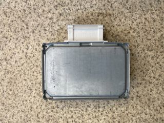 bontott OPEL ASTRA K AC/DC Inverter 230V