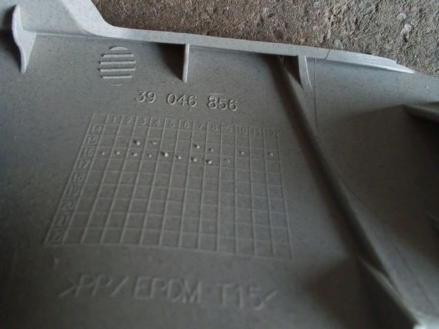 bontott OPEL ASTRA K Bal C Oszlop Burkolat