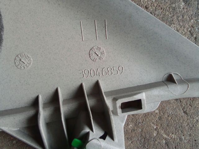 bontott OPEL ASTRA K Bal D Oszlop Burkolat