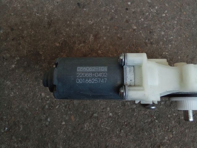 bontott OPEL ASTRA K Bal első Ablakemelő Motor