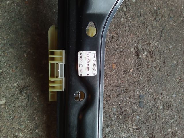 bontott OPEL ASTRA K Bal első Ablakemelő Szerkezet (Elektromos)