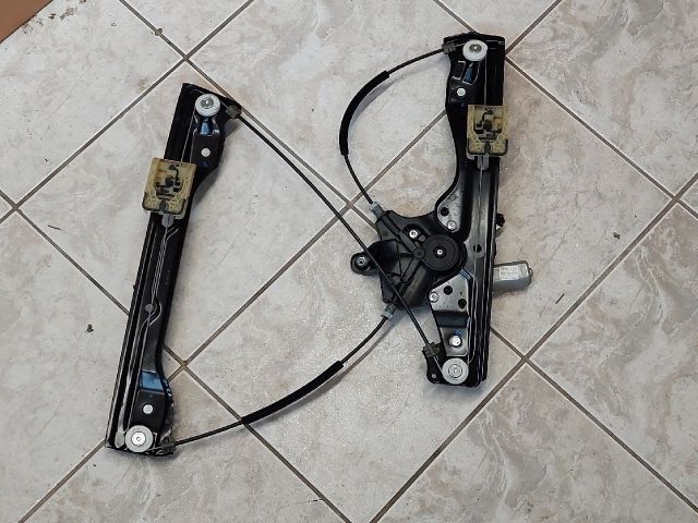 bontott OPEL ASTRA K Bal első Ablakemelő Szerkezet (Elektromos)