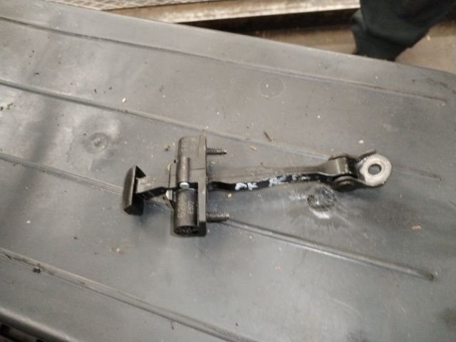 bontott OPEL ASTRA K Bal első Ajtóhatároló