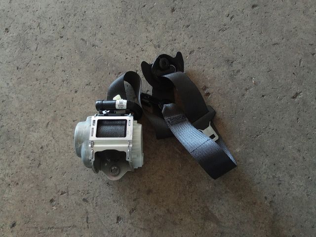 bontott OPEL ASTRA K Bal első Biztonsági Öv