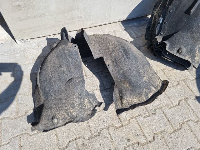 bontott OPEL ASTRA K Bal első Dobbetét (Kerékjárati, Műanyag)