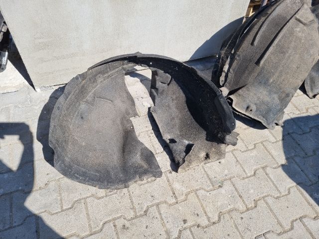 bontott OPEL ASTRA K Bal első Dobbetét (Kerékjárati, Műanyag)