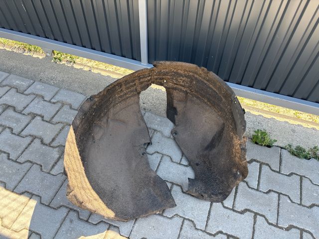 bontott OPEL ASTRA K Bal első Első Dobbetét (Kerékjárati, Műanyag)