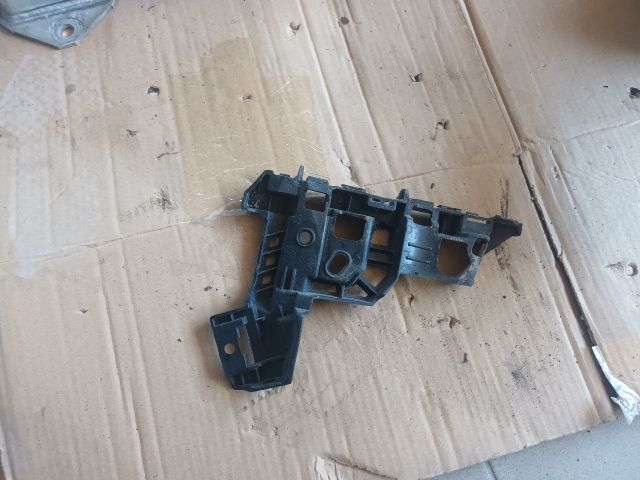 bontott OPEL ASTRA K Bal első Lökhárító Tartó (Műanyag)