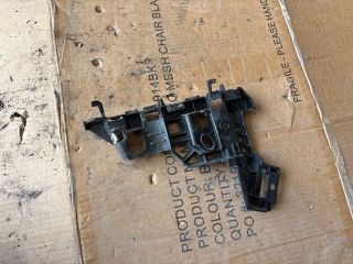 bontott OPEL ASTRA K Bal első Oldal Lökhárító Tartó (Műanyag)