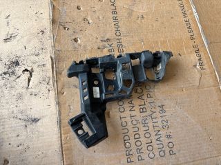 bontott OPEL ASTRA K Bal első Oldal Lökhárító Tartó (Műanyag)