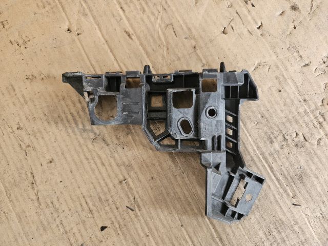 bontott OPEL ASTRA K Bal első Oldal Lökhárító Tartó (Műanyag)