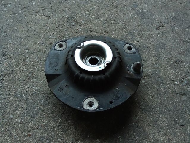 bontott OPEL ASTRA K Bal első Toronycsapágy