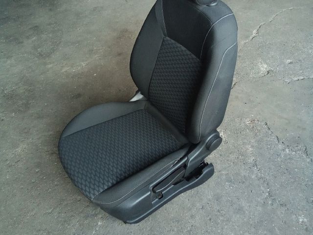 bontott OPEL ASTRA K Bal első Ülés