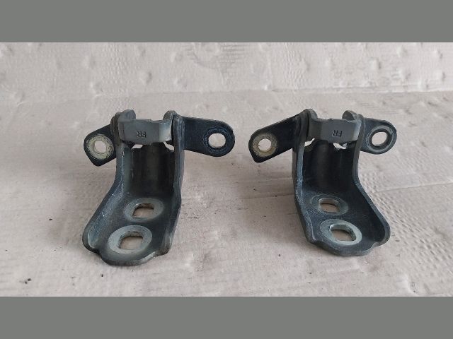 bontott OPEL ASTRA K Bal első Zsanér