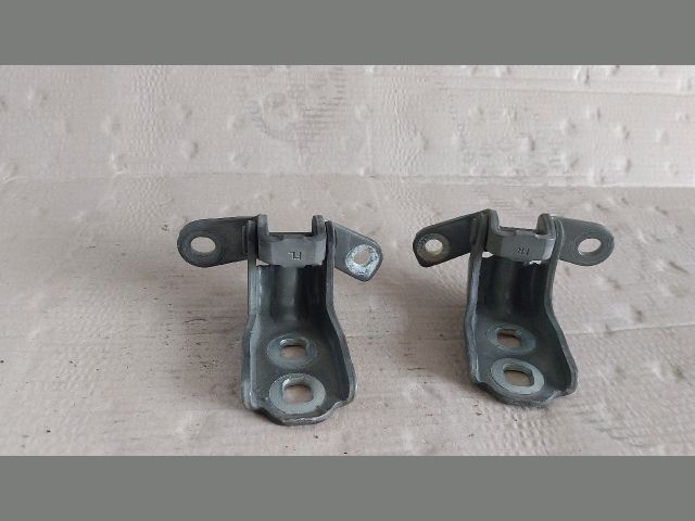 bontott OPEL ASTRA K Bal első Zsanér