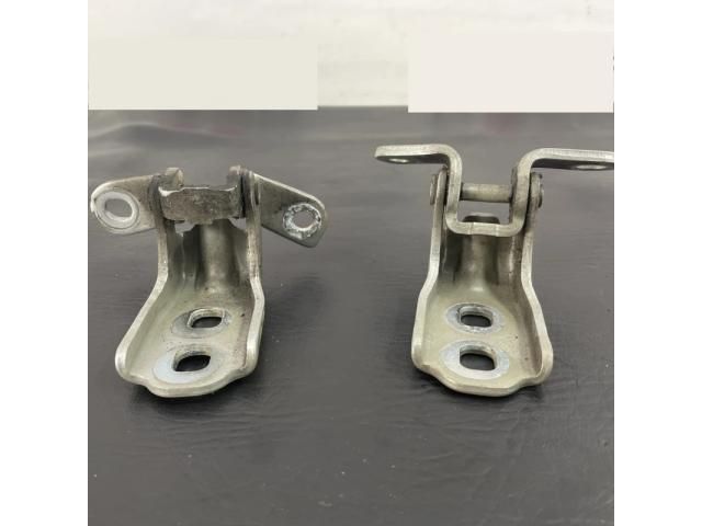 bontott OPEL ASTRA K Bal első Zsanér