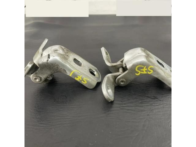 bontott OPEL ASTRA K Bal első Zsanér