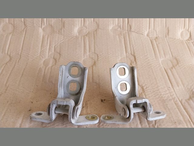 bontott OPEL ASTRA K Bal első Zsanér