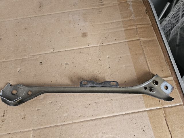 bontott OPEL ASTRA K Bal Fényszóró Tartó