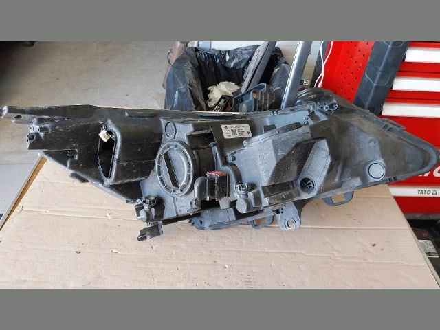 bontott OPEL ASTRA K Bal Fényszóró