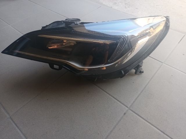 bontott OPEL ASTRA K Bal Fényszóró
