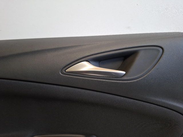 bontott OPEL ASTRA K Bal hátsó Ajtó Kárpit