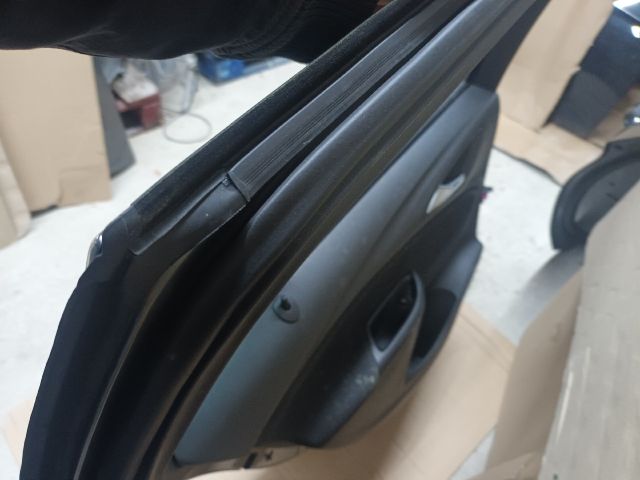 bontott OPEL ASTRA K Bal hátsó Ajtó (Részeivel)