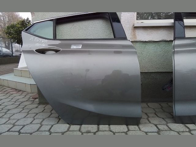 bontott OPEL ASTRA K Bal hátsó Ajtó (Részeivel)
