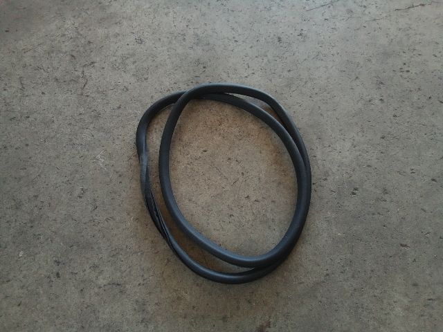 bontott OPEL ASTRA K Bal hátsó Gumikéder