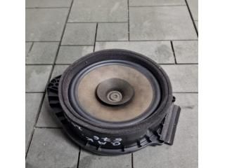 bontott OPEL ASTRA K Bal hátsó Hangszóró