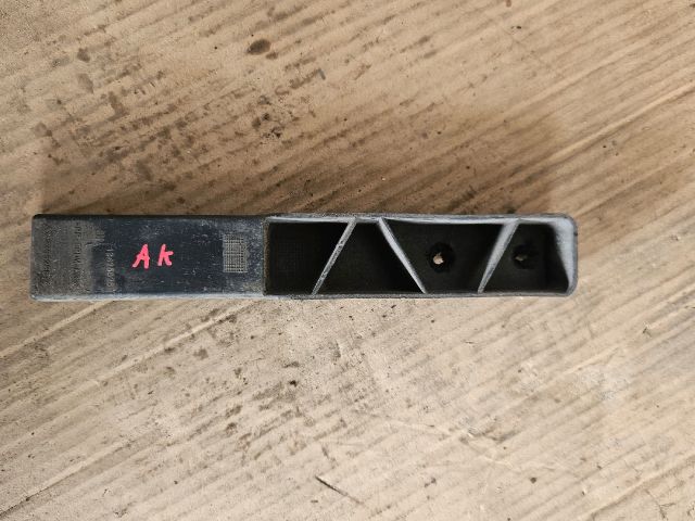 bontott OPEL ASTRA K Bal hátsó Lökhárító Tartó (Műanyag)