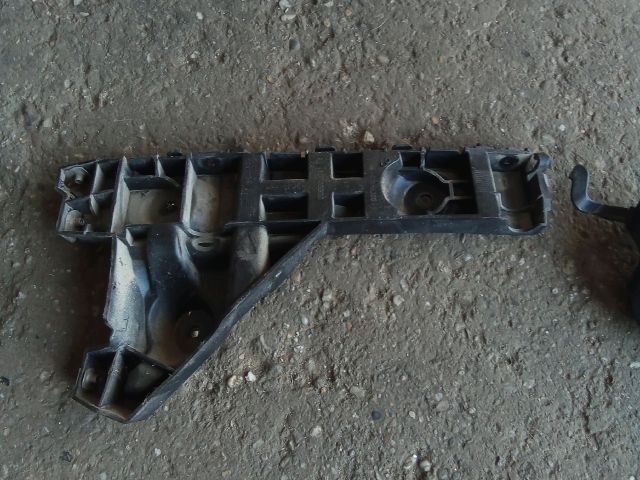 bontott OPEL ASTRA K Bal hátsó Oldal Lökhárító Tartó (Műanyag)