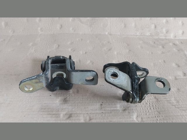 bontott OPEL ASTRA K Bal hátsó Zsanér