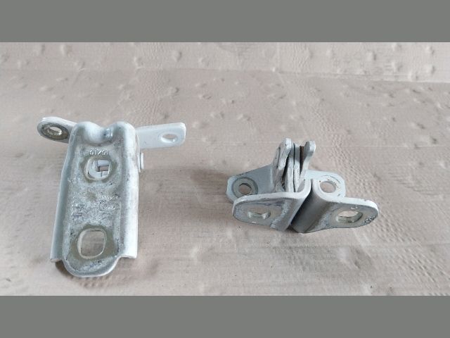 bontott OPEL ASTRA K Bal hátsó Zsanér