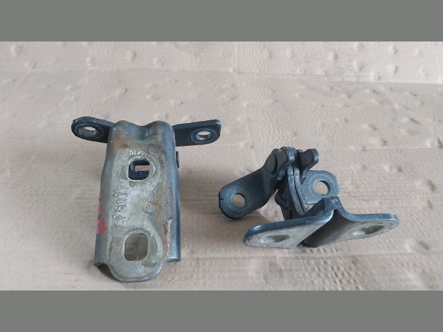 bontott OPEL ASTRA K Bal hátsó Zsanér