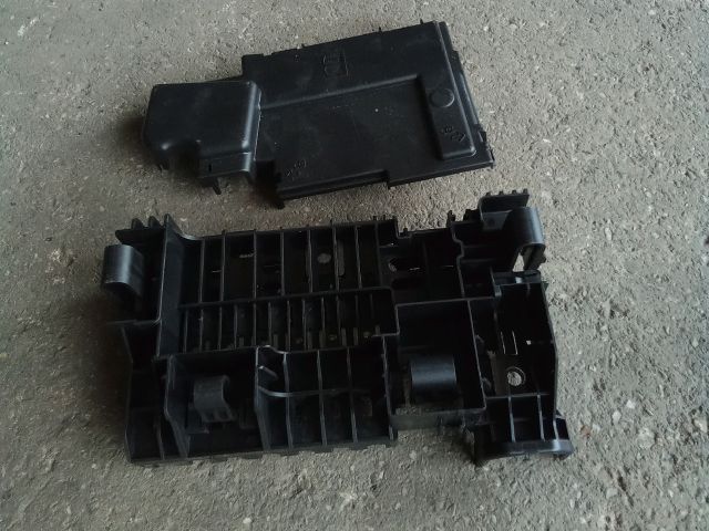 bontott OPEL ASTRA K Biztosítéktábla Csomagtér