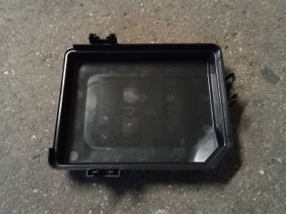 bontott OPEL ASTRA K Biztosítéktábla Fedél