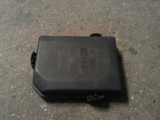 bontott OPEL ASTRA K Biztosítéktábla Fedél