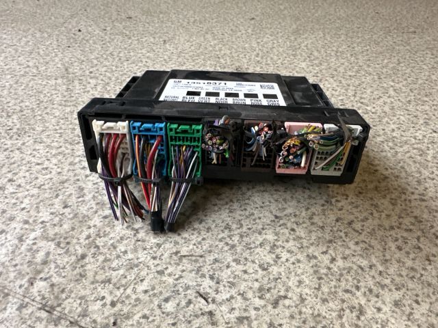 bontott OPEL ASTRA K Biztosítéktábla Utastér