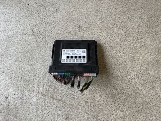 bontott OPEL ASTRA K Biztosítéktábla Utastér