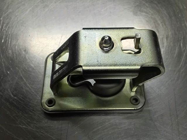 bontott OPEL ASTRA K Csomagrögzítő