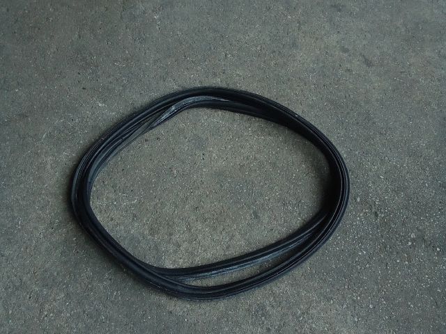 bontott OPEL ASTRA K Csomagtérajtó Gumikéder