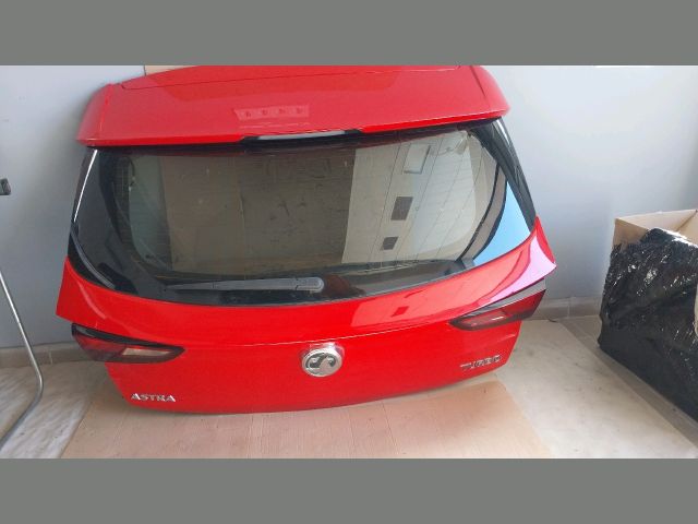 bontott OPEL ASTRA K Csomagtérajtó (Részeivel)