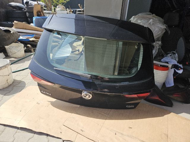 bontott OPEL ASTRA K Csomagtérajtó (Részeivel)
