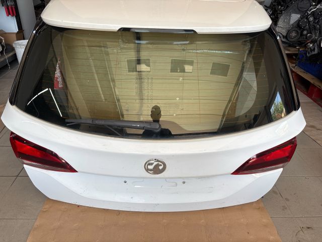 bontott OPEL ASTRA K Csomagtérajtó (Részeivel)