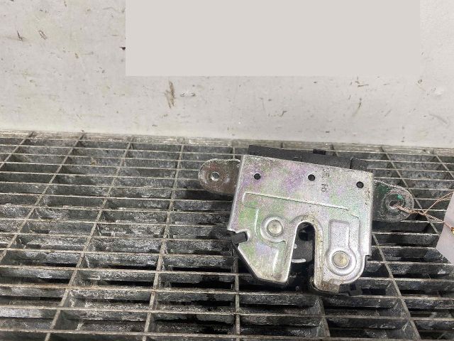 bontott OPEL ASTRA K Csomagtérajtó Ütköző