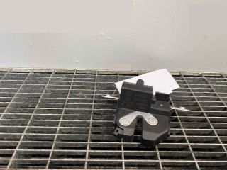 bontott OPEL ASTRA K Csomagtérajtó Ütköző