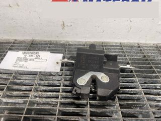 bontott OPEL ASTRA K Csomagtérajtó Ütköző