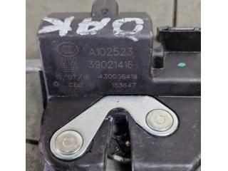 bontott OPEL ASTRA K Csomagtérajtó Zárszerkezet